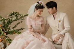 -雪中彩影婚纱摄影·微光艺术中心