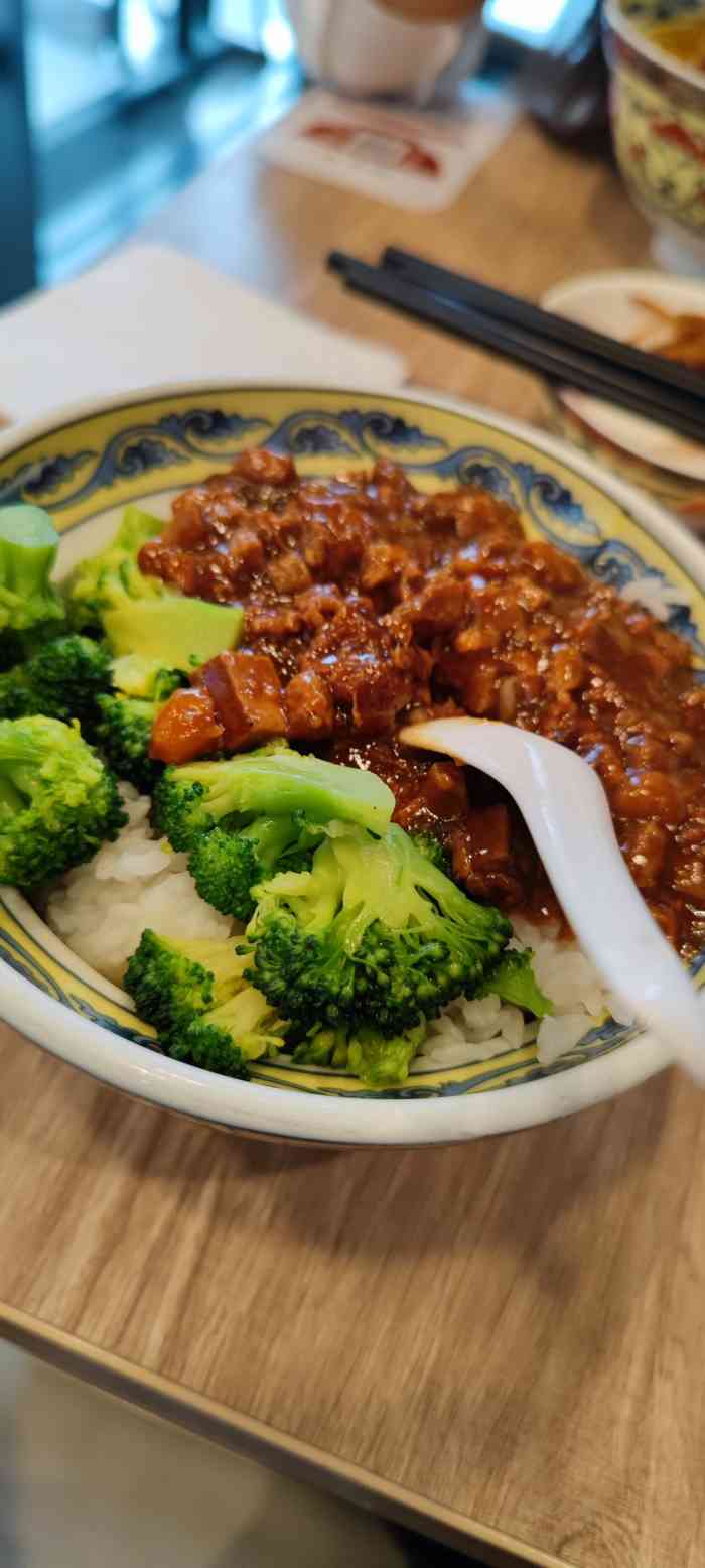 和合谷(西三环北路店)-"菜品:鱼香肉丝饭好吃,海带丝脆嫩爽口,饮.