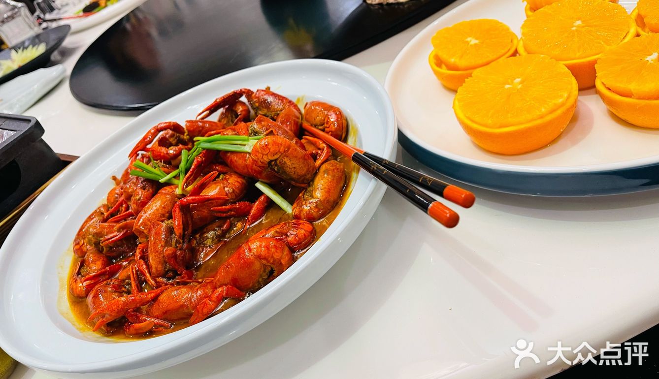 今年的第一顿虾居然不是在专业虾店[调皮]