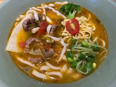 手切酸菜牛腱子面-陳八两面家(滨江天街店)