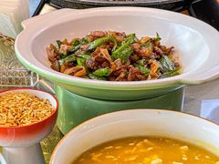 -阿瓦山寨·湘菜现炒·剁椒鱼头王(咸阳总店)