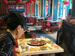 -爱你您·自家鱼塘·活水喷泉鱼火锅(八里店)