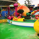 湿地公园中的游乐场