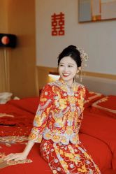 -Lady  Jane高端婚纱礼服馆