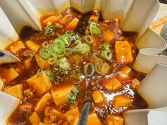 -穹六人间 people 6(岳阳路店)