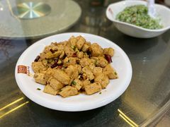 小炒豆腐-瑞丰园庭院餐厅·白族传统家常菜