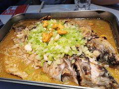 腰果蒜香清江鱼-鱼酷活鱼烤鱼(南京水游城店)