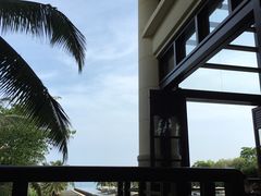 -亚龙湾喜来登·美景台大堂吧