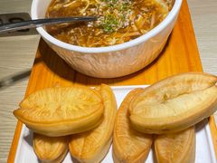 小油条配酸辣汤-味莊·青岛菜(石老人店)