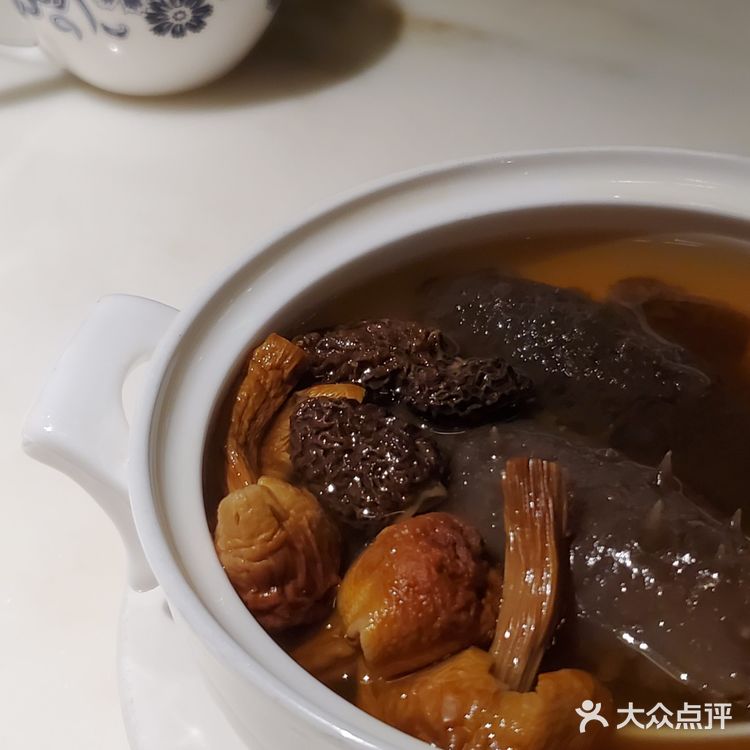 这家店吃起来也没看起来那么贵嘛~好吃!大力推荐!