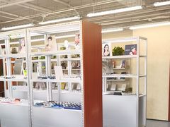 -无奔眼镜·蔡司·依视路授权店(马家堡店)