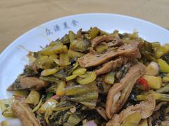 酸菜炒大肠-众源美食(光复阁店)