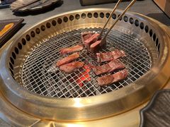 -铭牛烧肉·和牛海鲜自助(高新月牙湖店)