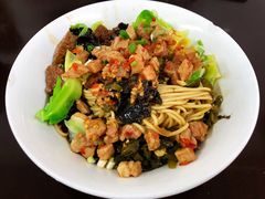 辣肉咸菜拌面-陀块头面馆(梅岭南路店)