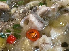 -何哥鲜鱼餐厅(龙湖花园店)