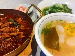 -有红鸡毛店·川菜(建设路店)