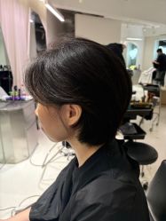 -SALON DE VANHADA