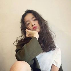 -洛施奇烫发染发沙龙