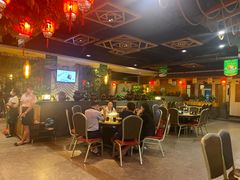 大堂-龙泉人椰子鸡.糟粕醋.海南菜(三亚旗舰店)