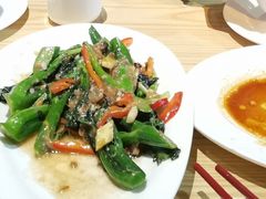-滋味满屋美食坊(上海街店)