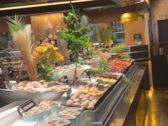 -钱小奴海鲜自助黑金店(杭州滨江龙湖店)