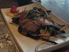 -云海肴·汽锅鸡·云南菜(天山百盛优客店)