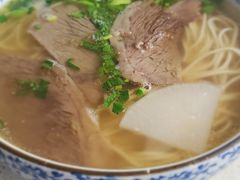 牛肉拉面加牛肉-伊祥·敦煌楼