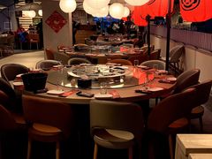大堂-日进一片海.生腌海鲜火锅.宵夜烧烤(三里屯总店)