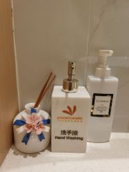 -香港倾城国际·美容美体中心