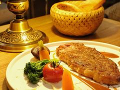 -Golden Lily河内巴黎法越料理餐厅(建国西路店)