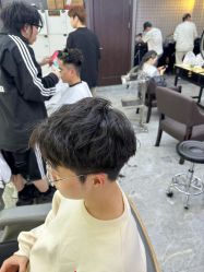 -藤野造型烫发染发