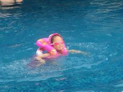 -小海豚国际游泳培训(长宁龙之梦酒店)