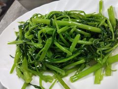 清炒空心菜-四川小胡子海鲜(丁村万人海鲜广场店)