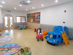 -金点蒙氏国际教育(悠然校区)