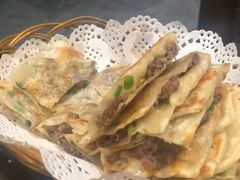 -乡土黄·鲜牛肉火锅·小龙虾(兴业街店)