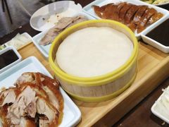-阿瓦山寨·湘菜现炒·剁椒鱼头王(咸阳总店)