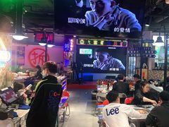 -马路牙子烧烤音乐酒馆(望京店)