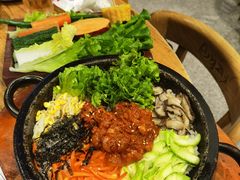 辣五花石锅拌饭-姜虎东白丁烤肉(虹桥天地店)