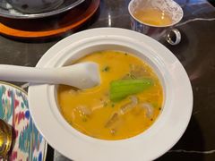 -海派悦庭·海胆烧麦·新融合菜(凯德广场店)