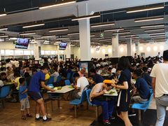 -同济大学本部学苑饮食广场