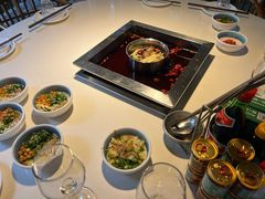 -二荆条·蜀鲜汇城市森林火锅