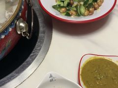 -毛辣果·贵州红酸汤牛肉火锅(西单店)