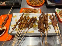 -威记烧嘢·南宁烧烤·超级生牛(绿地店)