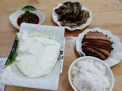 -丘艳豆花饭大排档(大坪店)