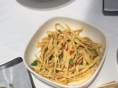 -靓虾二哥长沙地标小龙虾(五一广场店)