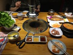 -唯成•韩国炭火烤肉 유성고기