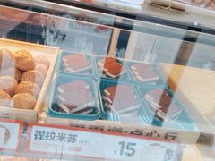 -東更道点心行(利客来店)