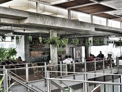 -ROAST coffee & eatery