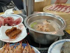 -锤头鲨毛肚海鲜烤肉自助餐厅(国购广场店)
