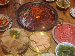 -旧街市鲜货老火锅(大光路店)